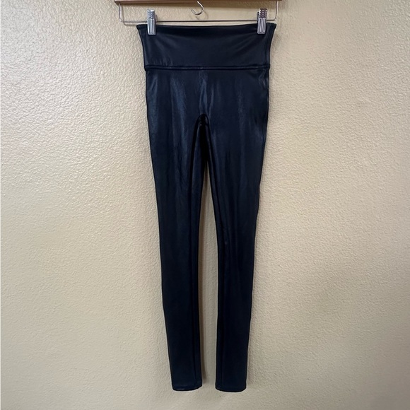 SPANX "Faux Leather Leggings"
Black Size XS New Without Tags! - Picture 6 of 9